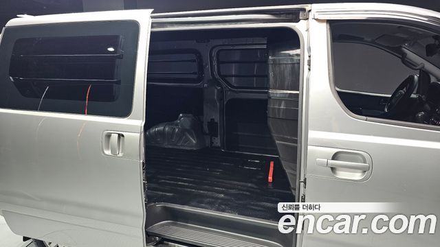 Hyundai Starex 2021 — photo 11