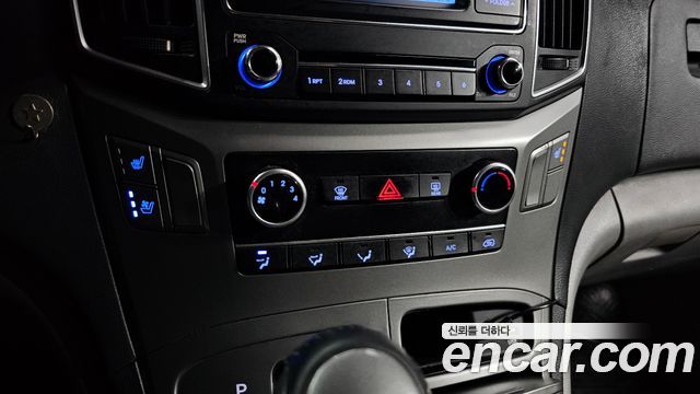 Hyundai Starex 2021 — photo 17