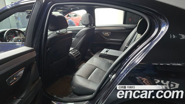 BMW 5-Series 2014 — photo 11