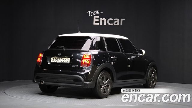Mini Cooper 2023 — photo 2