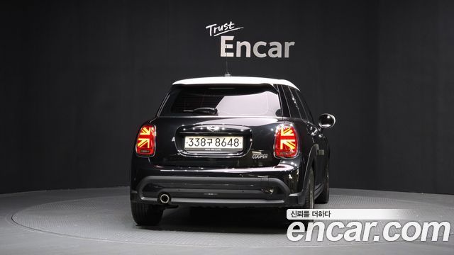 Mini Cooper 2023 — photo 4