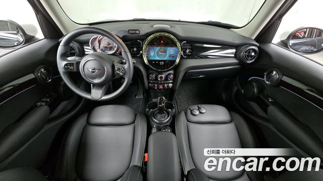 Mini Cooper 2023 — photo 10