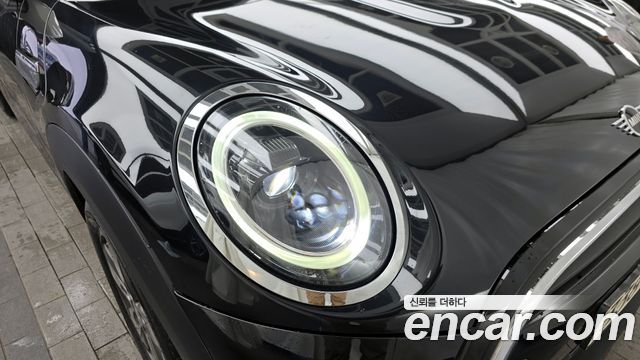 Mini Cooper 2023 — photo 8