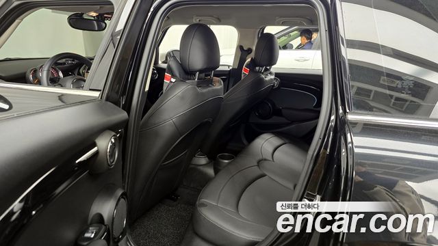 Mini Cooper 2023 — photo 16