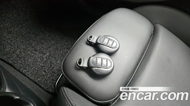 Mini Cooper 2023 — photo 29