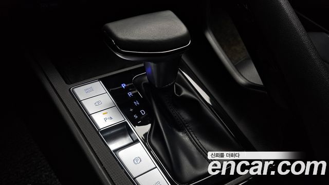 Hyundai AVANTE 2021 — photo 12