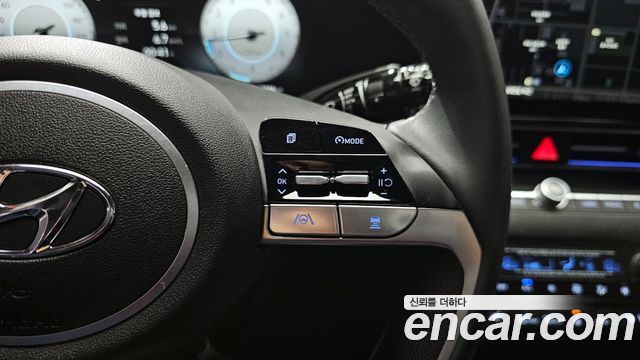 Hyundai AVANTE 2021 — photo 23