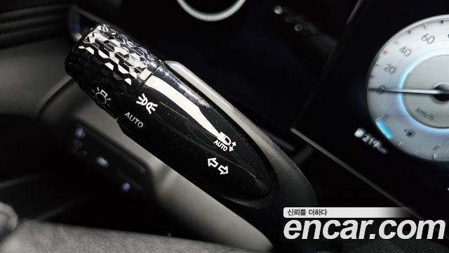 Hyundai AVANTE 2021 — photo 27