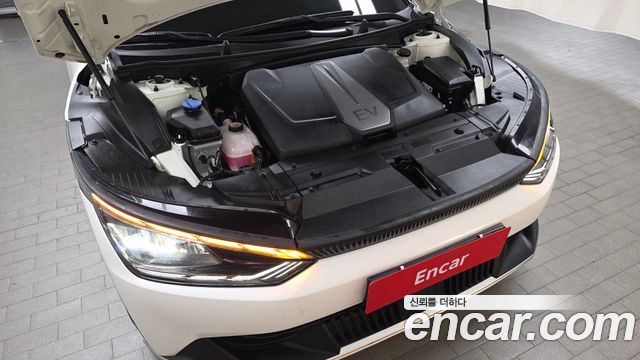 Kia EV6 2022 — photo 6