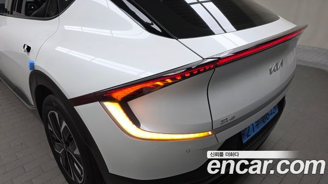 Kia EV6 2022 — photo 9