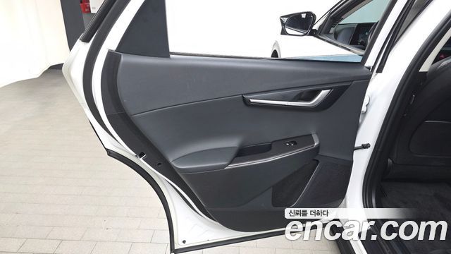 Kia EV6 2022 — photo 15