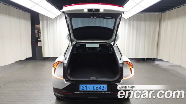 Kia EV6 2022 — photo 27
