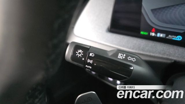 Kia EV6 2022 — photo 30