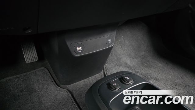 Kia EV6 2022 — photo 31