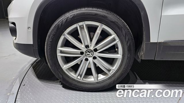 Volkswagen Tiguan 2015 — photo 5
