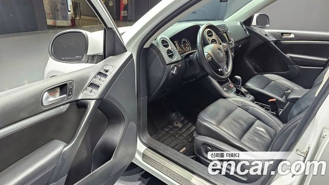 Volkswagen Tiguan 2015 — photo 10