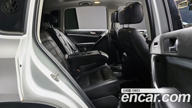 Volkswagen Tiguan 2015 — photo 11