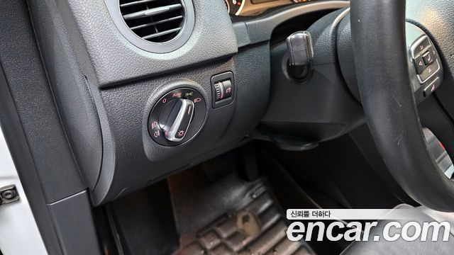 Volkswagen Tiguan 2015 — photo 20