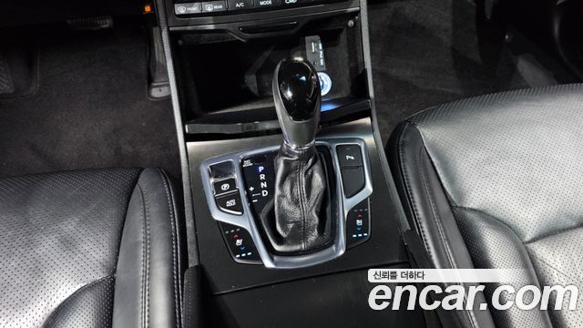 Hyundai Grandeur 2016 — photo 9