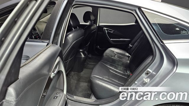 Hyundai Grandeur 2016 — photo 17