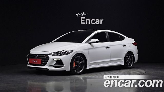 Hyundai AVANTE 2018 — photo 1