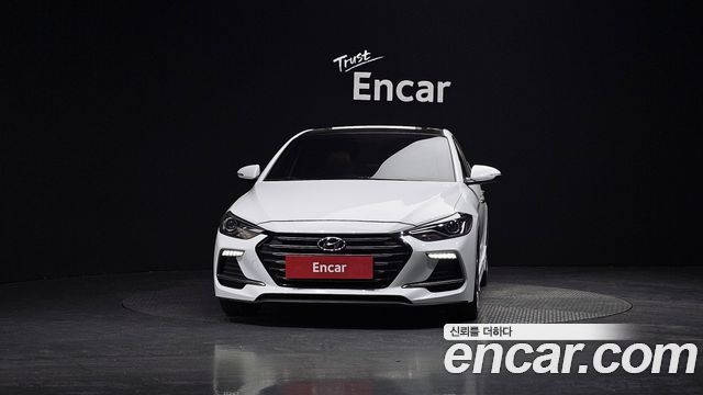 Hyundai AVANTE 2018 — photo 3