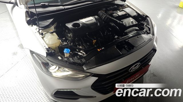 Hyundai AVANTE 2018 — photo 6