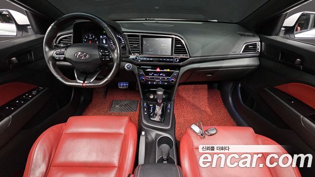Hyundai AVANTE 2018 — photo 7