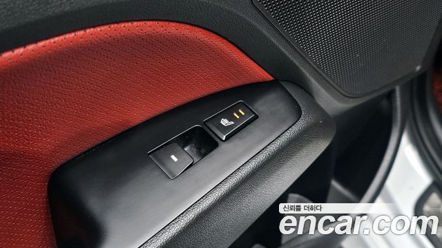Hyundai AVANTE 2018 — photo 18