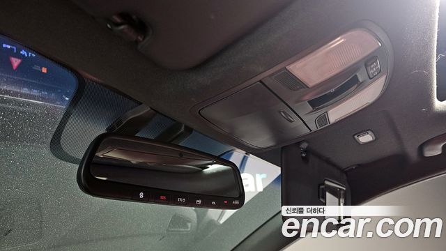 Hyundai AVANTE 2018 — photo 20