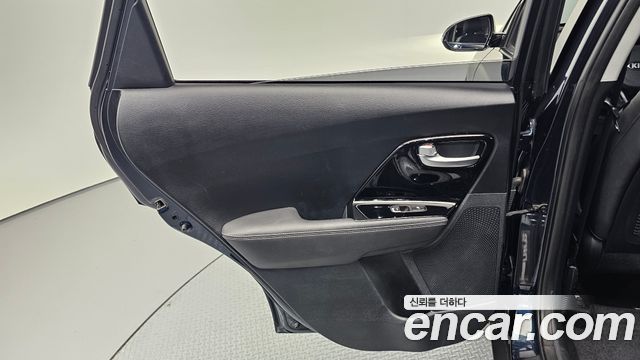 Kia Niro 2018 — photo 15