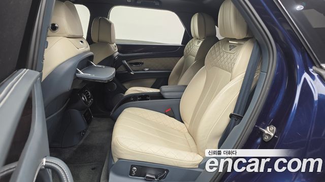 Bentley Bentayga 2017 — photo 12