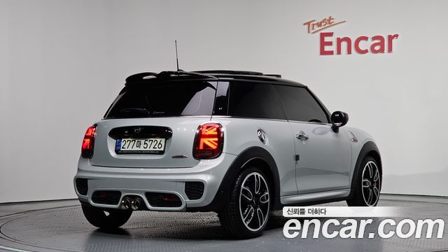 Mini Cooper 2021 — photo 2