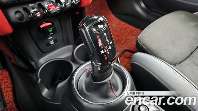 Mini Cooper 2021 — photo 12