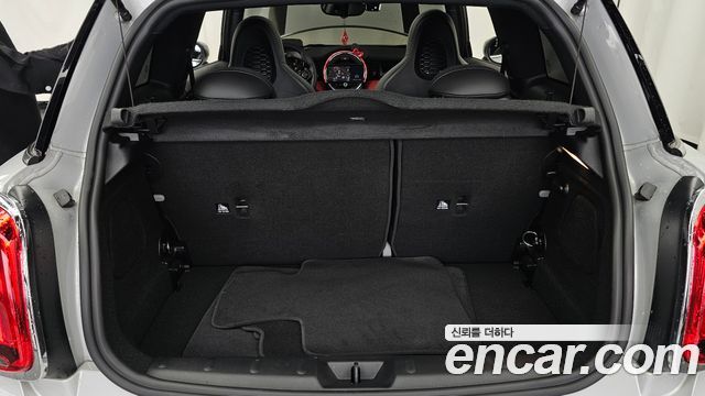 Mini Cooper 2021 — photo 26