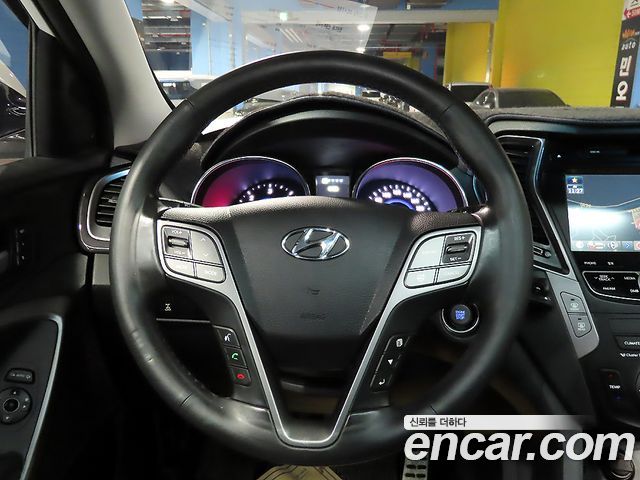 Hyundai Santafe 2015 — photo 11
