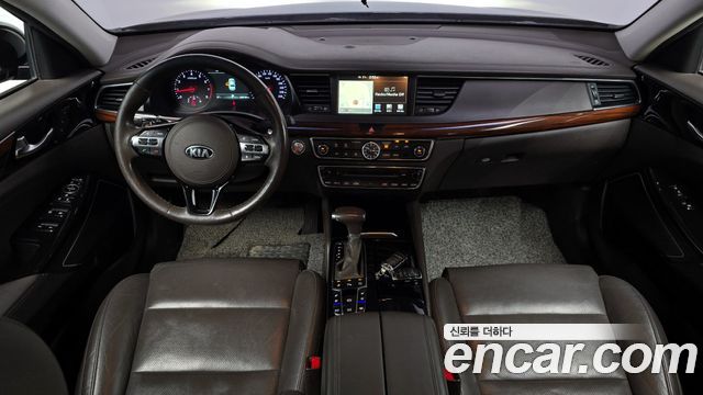 Kia K7 2017 — photo 10