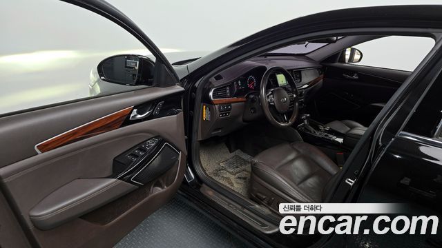 Kia K7 2017 — photo 13