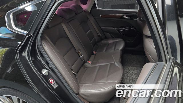Kia K7 2017 — photo 18
