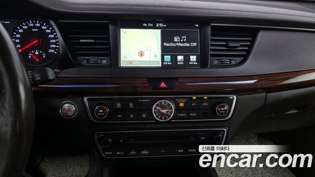 Kia K7 2017 — photo 22