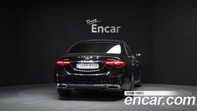 Mercedes-Benz S-Class 2022 — photo 4
