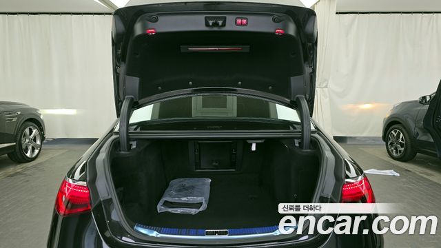 Mercedes-Benz S-Class 2022 — photo 20