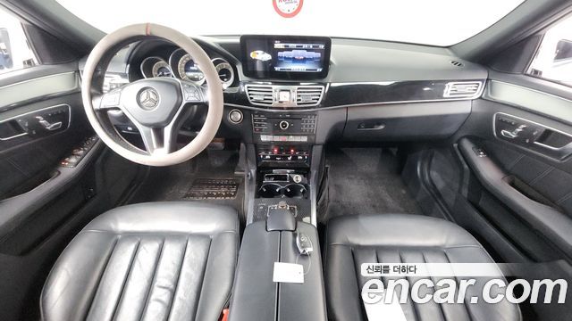 Mercedes-Benz E-Class 2016 — photo 7