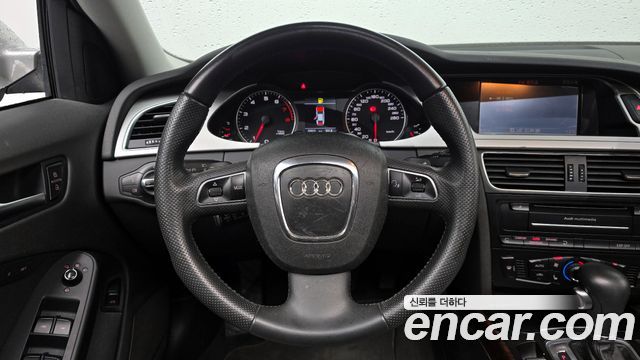 Audi A4 2010 — photo 19