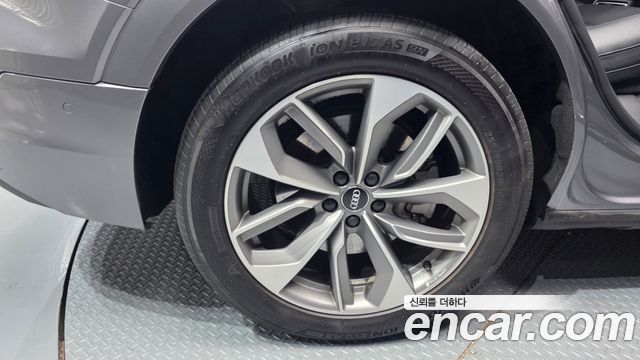 Audi e-tron 2020 — photo 5