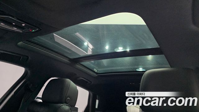 Audi e-tron 2020 — photo 24