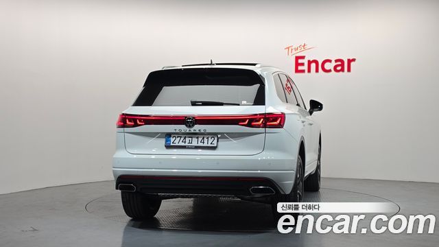 Volkswagen Touareg 2024 — photo 4