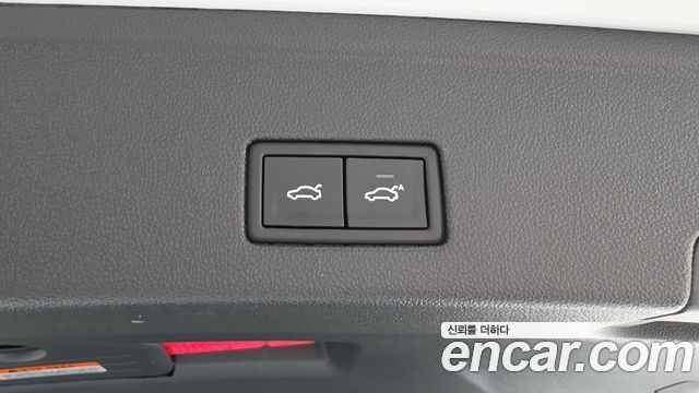 Volkswagen Touareg 2024 — photo 24