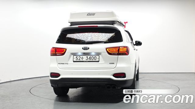 Kia Sorento 2018 — photo 4