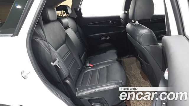 Kia Sorento 2018 — photo 12